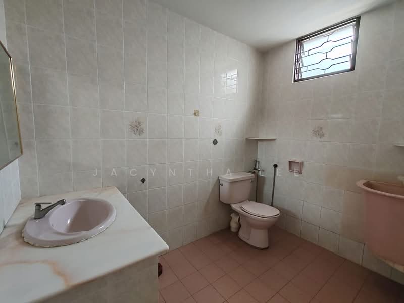 2-storey Terraced House for Sale in Island Glades (Jelutong) - Jacyntha Lee - PropertyGuru.com.my