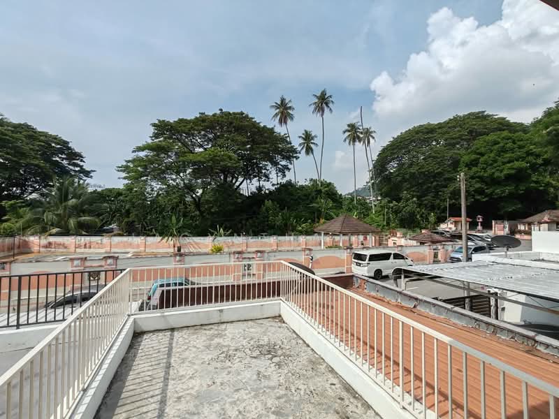 2-storey Terraced House for Sale in Island Glades (Jelutong) - Jacyntha Lee - PropertyGuru.com.my