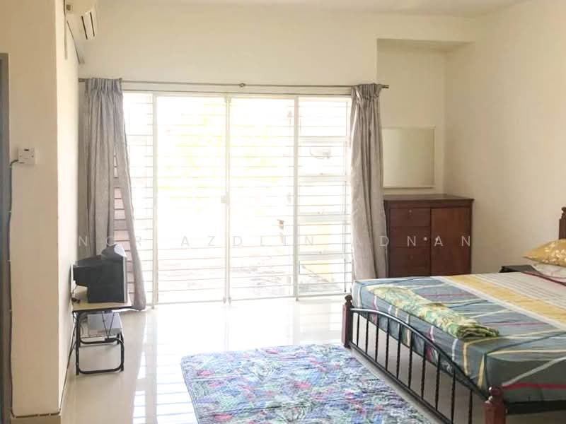 Rumah Teres 2 Tingkat untuk Dijual di Seksyen 15 (Bangi) - Nor Azdlin Adnan - PropertyGuru.com.my