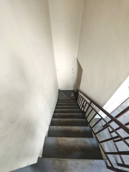 1-storey Terraced House for Sale in Taman Perling (Perling) - Jeff Ang - Corridor - PropertyGuru.com.my