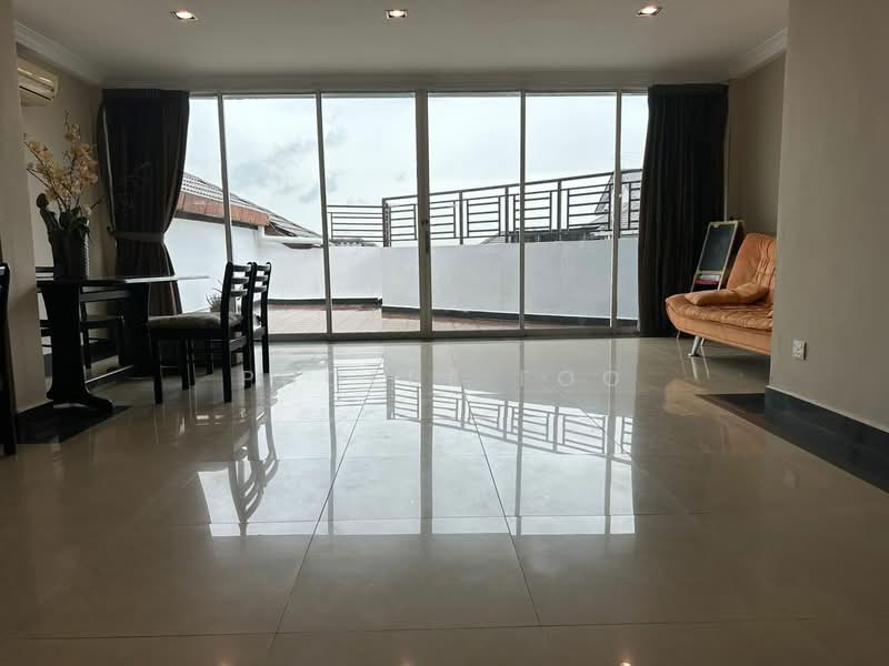 Rumah Bandar untuk Dijual di Taman Pelangi (Johor Bahru) - Phoebe Foo - Living Room - PropertyGuru.com.my