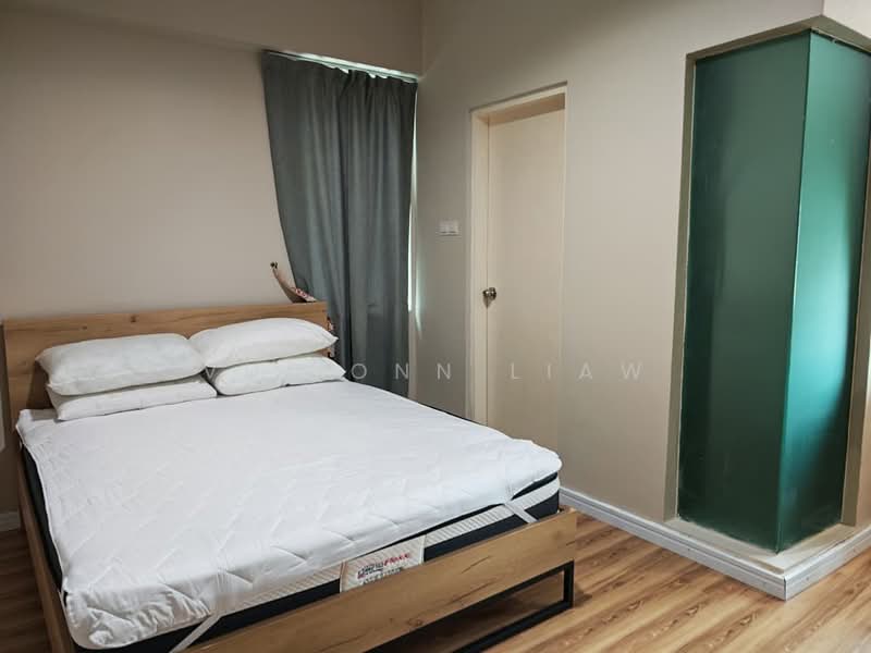 Condominium for Sale at The Peak Suites - Vui Onn Liaw - Bedroom - PropertyGuru.com.my