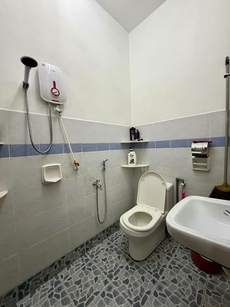 2-storey Terraced House for Sale in Taman Nusa Bestari (Iskandar Puteri (Nusajaya)) - Erica Ho - Bathroom - PropertyGuru.com.my