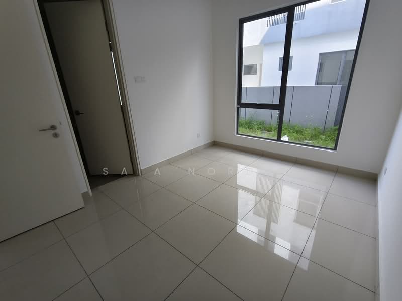 Semi-Detached House for Sale in Shah Alam (Selangor) - Sa'a Nordin - PropertyGuru.com.my