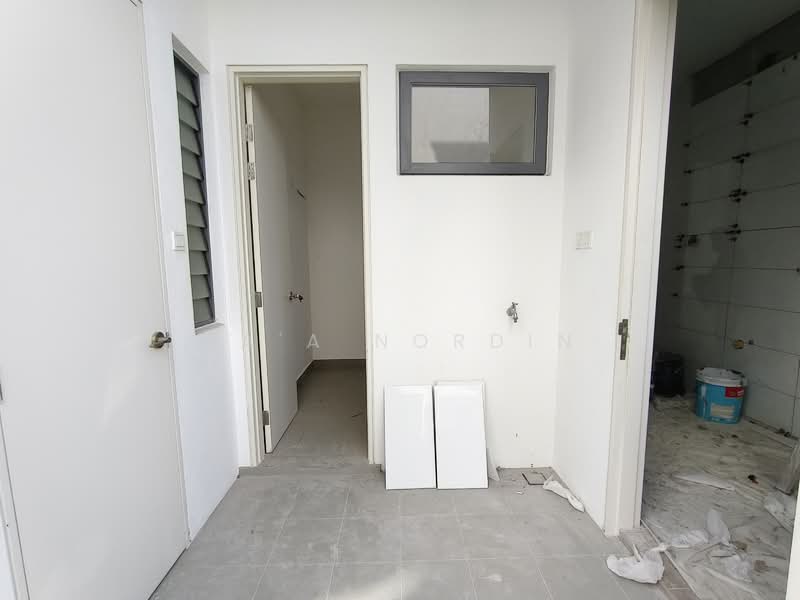 Semi-Detached House for Sale in Shah Alam (Selangor) - Sa'a Nordin - PropertyGuru.com.my