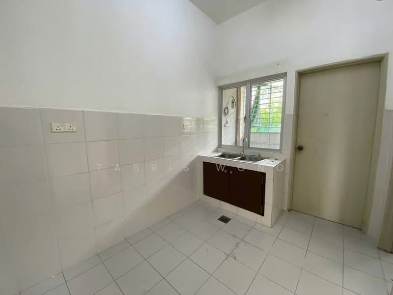 Rumah Teres 2 Tingkat untuk Dijual di Bandar Bukit Raja (Klang) - Tabris Wong - Kitchen - PropertyGuru.com.my