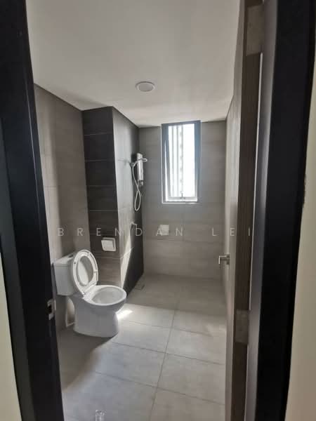 Servis Apartment untuk Disewa di The New Duo @ Edumetro - Brendan Lei - Bathroom - PropertyGuru.com.my