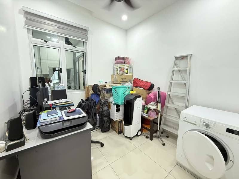 Service Residence for Sale at Meridin Bayvue Serviced Apartment - Coco Feng Lily - PropertyGuru.com.my