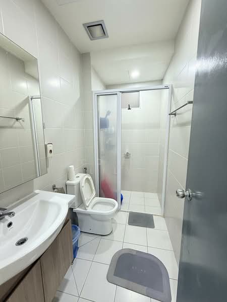 Service Residence for Sale at Meridin Bayvue Serviced Apartment - Coco Feng Lily - PropertyGuru.com.my