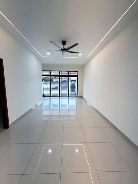 Rumah Teres 1 Tingkat untuk Dijual di Taman Pelangi Indah (Ulu Tiram) - Yik Tat - PropertyGuru.com.my