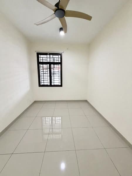 Rumah Teres 1 Tingkat untuk Dijual di Taman Pelangi Indah (Ulu Tiram) - Yik Tat - PropertyGuru.com.my