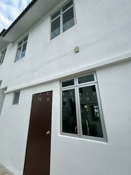 Rumah Teres untuk Disewa di Jasin (Melaka) - Nik Hanis Naquira - Exterior - PropertyGuru.com.my