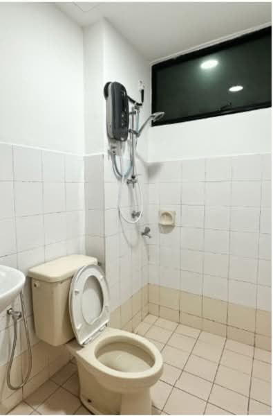 Condominium for Rent at Cyberia Smart Homes - Edmand Chia - Bathroom - PropertyGuru.com.my