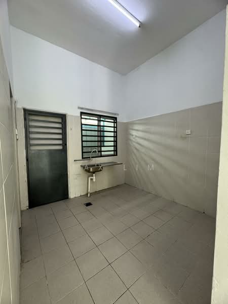 Terraced House for Sale in Shah Alam (Selangor) - Max Lim - Kitchen - PropertyGuru.com.my