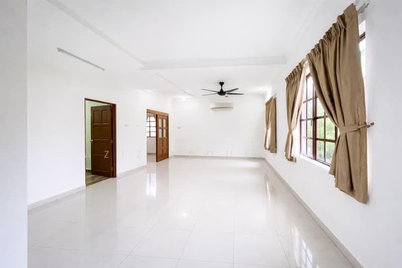 Rumah Teres 2 Tingkat untuk Dijual di Usj 13 (Subang Jaya) - Aziz Abdullah - PropertyGuru.com.my