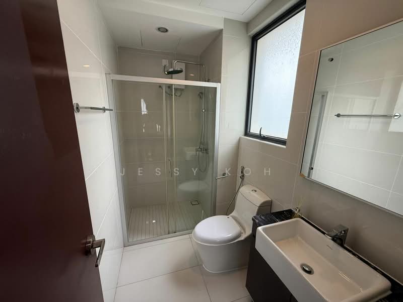 Condominium for Rent at Lovell @ Country Garden Danga Bay - Jessy Koh - Bathroom - PropertyGuru.com.my