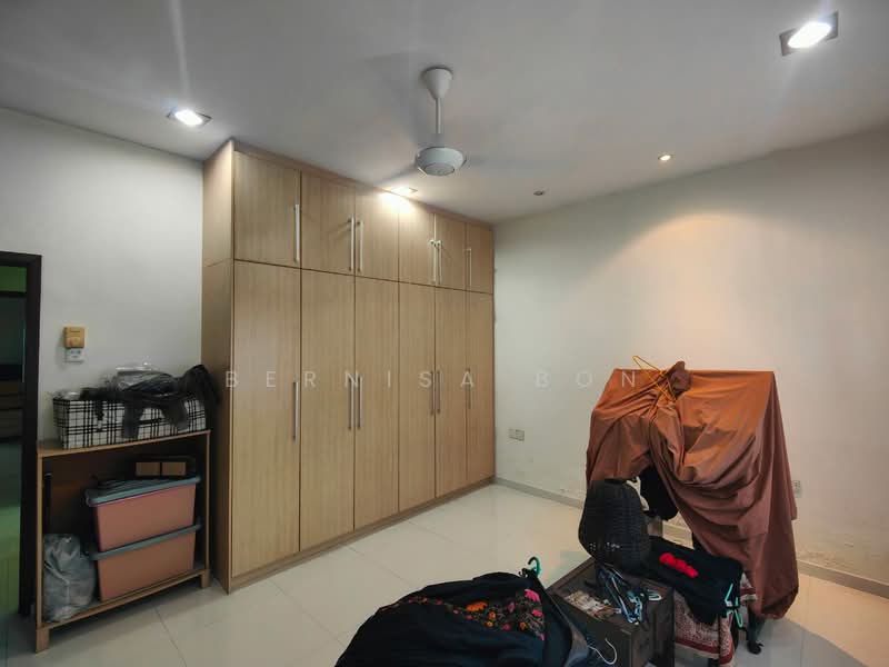 Rumah Teres 2 Tingkat untuk Dijual di Seksyen 19 (Petaling Jaya) - Bernisa Bon - Bedroom - PropertyGuru.com.my