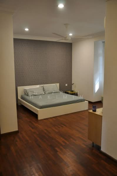 2-storey Terraced House for Sale in Perdana Lakeview East (Cyberjaya) - Nazrin Hakimin - Bedroom - PropertyGuru.com.my