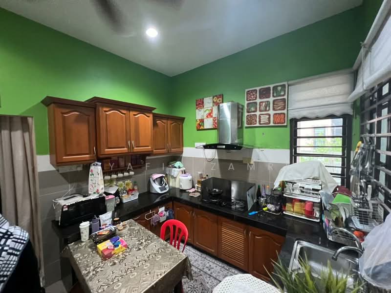 Semi-Detached House for Sale in Bandar Indera Mahkota (Kuantan) - Syafiq Zamri - Kitchen - PropertyGuru.com.my