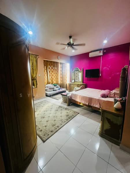 Semi-Detached House for Sale in Bandar Indera Mahkota (Kuantan) - Syafiq Zamri - Bedroom - PropertyGuru.com.my