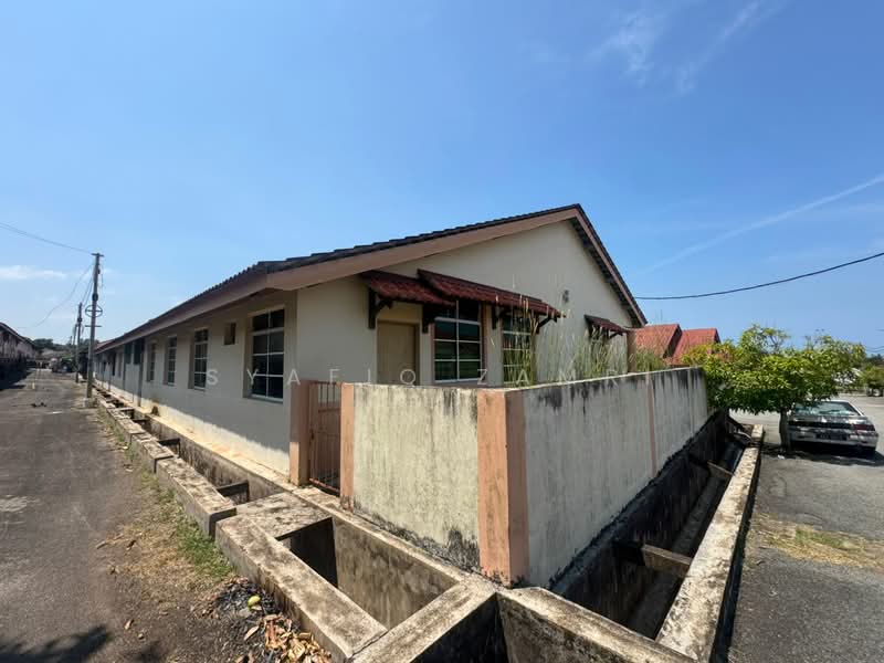1-storey Terraced House for Sale in Kuantan (Pahang) - Syafiq Zamri - Exterior - PropertyGuru.com.my