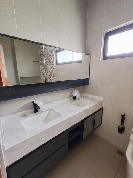 Rumah Banglo untuk Dijual di Bandar Tasik Senangin (Lenggeng) - Jack Chia - Bathroom - PropertyGuru.com.my