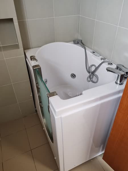 Rumah Banglo untuk Dijual di Bandar Tasik Senangin (Lenggeng) - Jack Chia - Bathroom - PropertyGuru.com.my