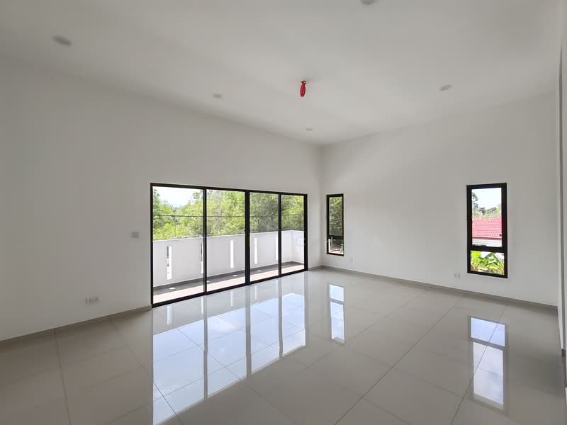 Rumah Banglo untuk Dijual di Bandar Tasik Senangin (Lenggeng) - Jack Chia - Living Room - PropertyGuru.com.my