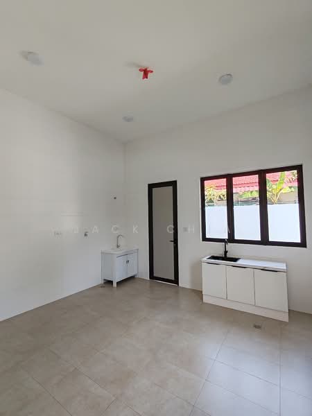 Rumah Banglo untuk Dijual di Bandar Tasik Senangin (Lenggeng) - Jack Chia - Kitchen - PropertyGuru.com.my