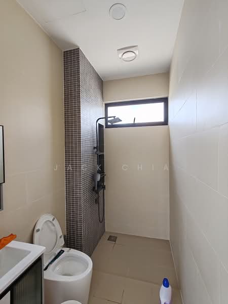 Rumah Banglo untuk Dijual di Bandar Tasik Senangin (Lenggeng) - Jack Chia - Bathroom - PropertyGuru.com.my