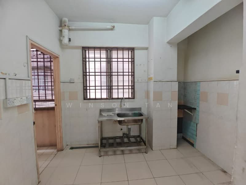Apartment for Sale at Sri Impian Apartment - Winson Tan - Kitchen - PropertyGuru.com.my