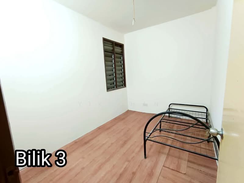 Pangsapuri untuk Dijual di Taman Puchong Perdana - Yik Chan - Bedroom - PropertyGuru.com.my