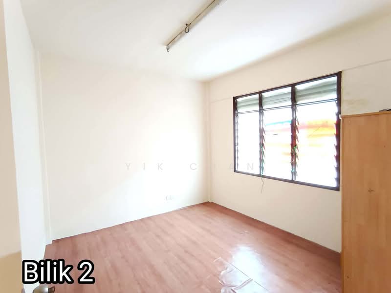 Pangsapuri untuk Dijual di Taman Puchong Perdana - Yik Chan - Bedroom - PropertyGuru.com.my