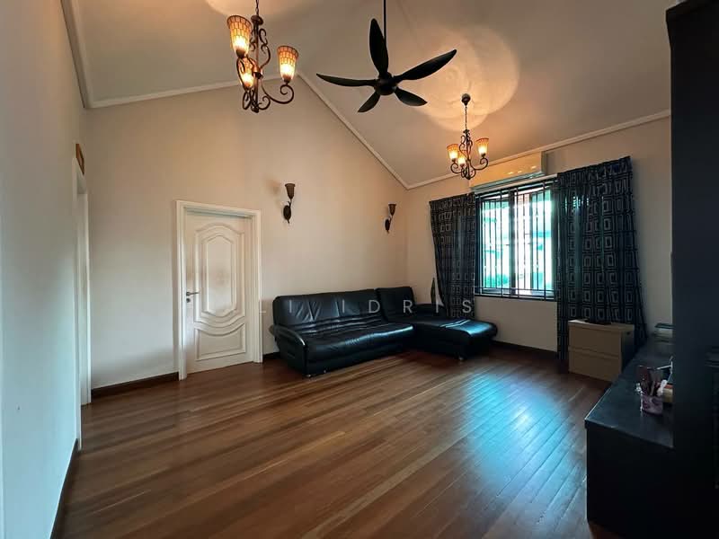 Bungalow for Sale in Usj 17 (Subang Jaya) - Ali Idris - Living Room - PropertyGuru.com.my