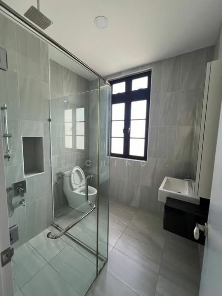 Servis Apartment untuk Disewa di D'Secret Garden (Pangsapuri Kempas Indah) - Le Ching . - Bathroom - PropertyGuru.com.my