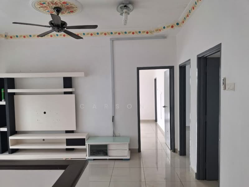 Link Bungalow for Sale in Mutiara Rini (Skudai) - Carson . - Living Room - PropertyGuru.com.my