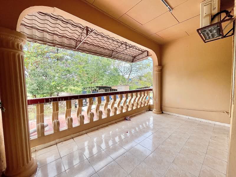 2-storey Terraced House for Sale in Taman Sri Muda (Shah Alam) - Nur Alia Omar - Balcony - PropertyGuru.com.my