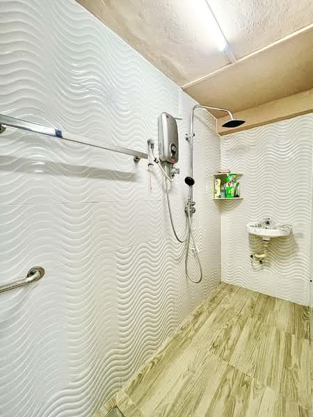 2-storey Terraced House for Sale in Taman Sri Muda (Shah Alam) - Nur Alia Omar - Bathroom - PropertyGuru.com.my