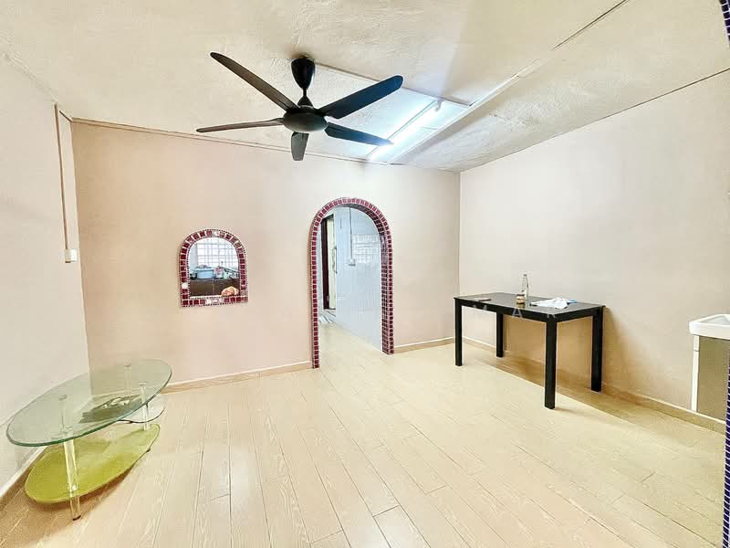 2-storey Terraced House for Sale in Taman Sri Muda (Shah Alam) - Nur Alia Omar - Living Room - PropertyGuru.com.my