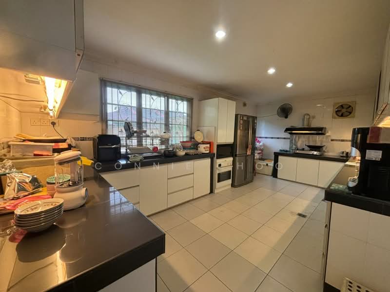 Bungalow for Sale in Kajang (Selangor) - Connie Choo - Kitchen - PropertyGuru.com.my