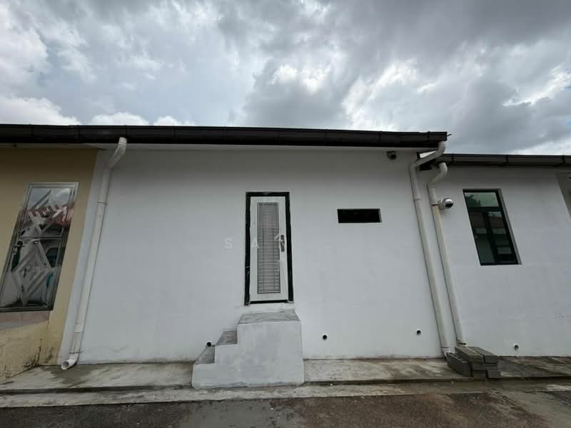 Rumah Teres 1 Tingkat untuk Dijual di Taman Pelangi Indah (Ulu Tiram) - San . - PropertyGuru.com.my