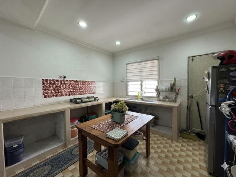Rumah Teres 1 Tingkat untuk Dijual di Klang (Selangor) - Nur Alia Omar - Kitchen - PropertyGuru.com.my