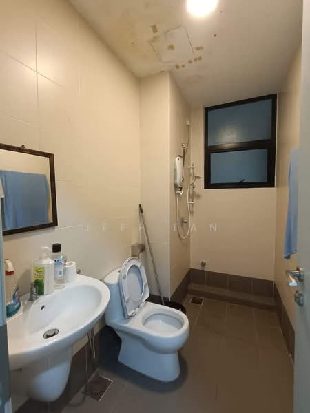 Condominium for Rent at Oasis - Jeff Tan - Bathroom - PropertyGuru.com.my