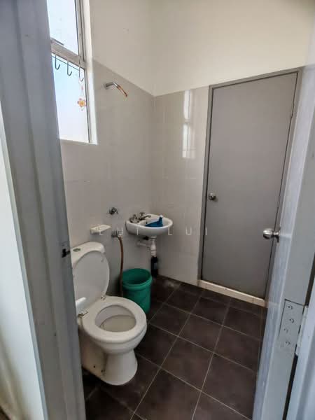 Rumah Banglo untuk Dijual di Kulai (Johor) - Lui Lui - Bathroom - PropertyGuru.com.my