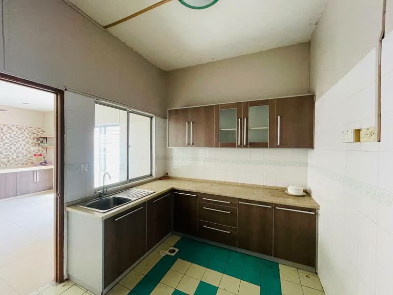 Rumah Teres 2 Tingkat untuk Dijual di Shah Alam (Selangor) - Nur Alia Omar - Kitchen - PropertyGuru.com.my