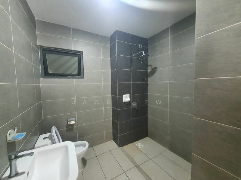 Kondominium untuk Disewa di The Henge - Jack Liew - Bathroom - PropertyGuru.com.my