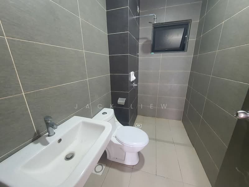Kondominium untuk Disewa di The Henge - Jack Liew - Bathroom - PropertyGuru.com.my