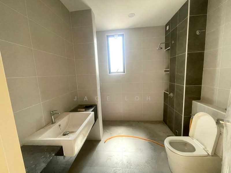Terraced House for Sale in Taman Desa Tebrau (Tebrau) - Jace Loh - Bathroom - PropertyGuru.com.my