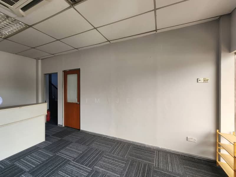 Factory for Rent in Seksyen 23 (Shah Alam) - Lim Jeon - Interior - PropertyGuru.com.my