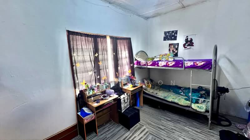 Rumah Teres 2 Tingkat untuk Dijual di Taman Puteri Wangsa (Ulu Tiram) - Huily Woon - Bedroom - PropertyGuru.com.my